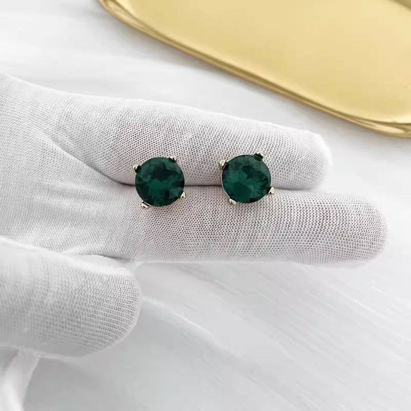 Exquisite and light luxury copper plated with real gold and set with zircon 925 silver needle round fashionable and elegant stud earrings, Xuhui brand Application Scenario