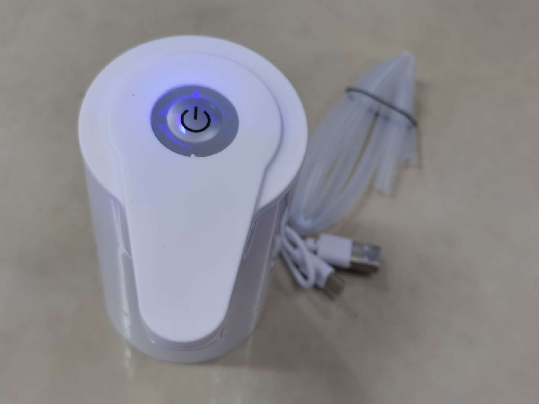 Electric water bucket water pump, household water suction electric small water dispenser, automatic water filling and dispensing device, water pressure device, mechanical and electrical household appliances full figure
