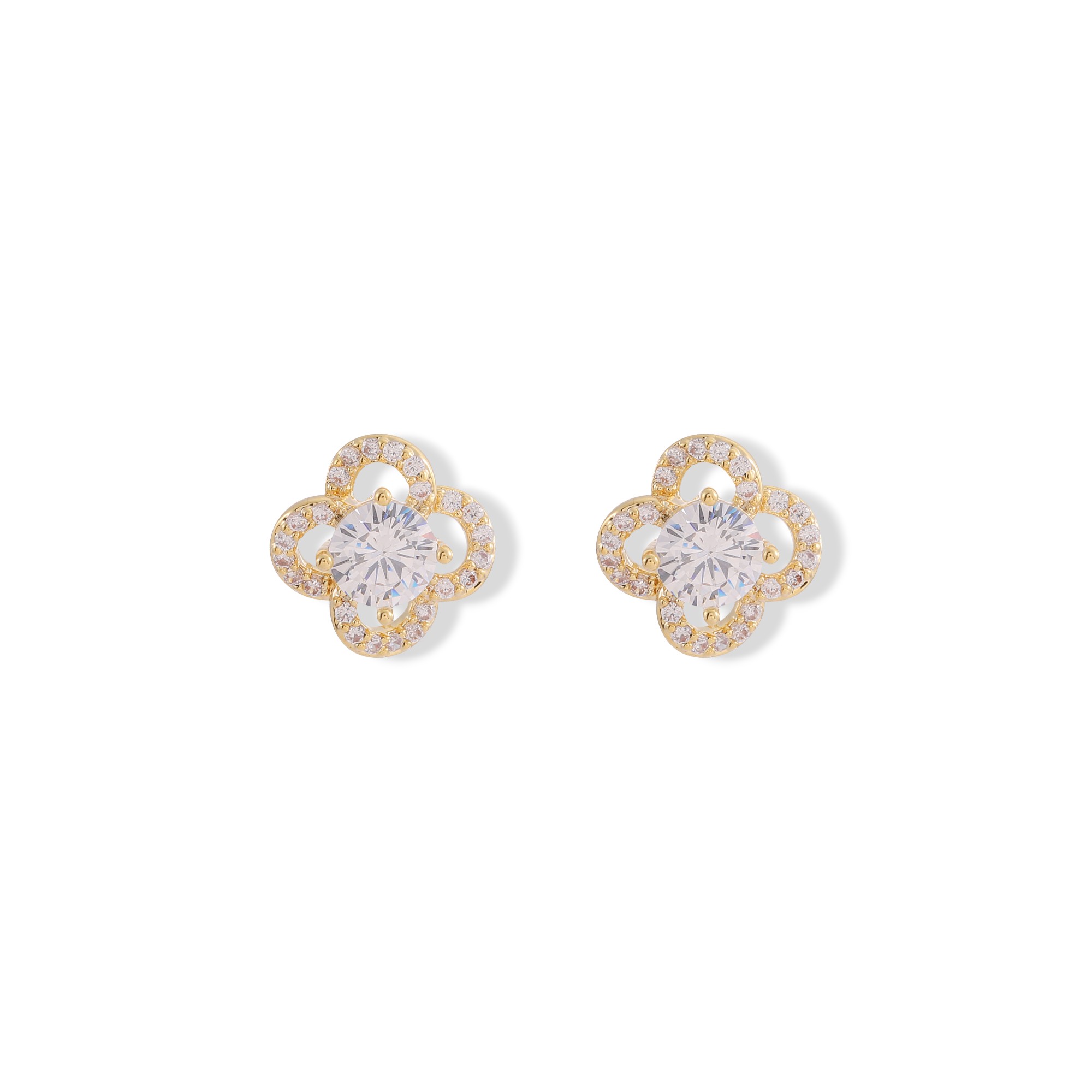 Xuhui brand exquisite and light luxury copper plated with real gold and set with zircon 925 silver needle four-leaf clover, fashionable and elegant stud earrings Application Scenario