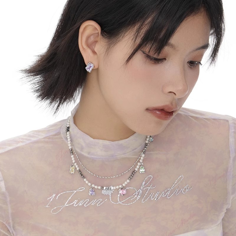 Xuhui brand exquisite and light luxury copper plated with real gold and set with zircon 925 silver needle colored gemstone rectangular fashionable and elegant stud earrings details Picture