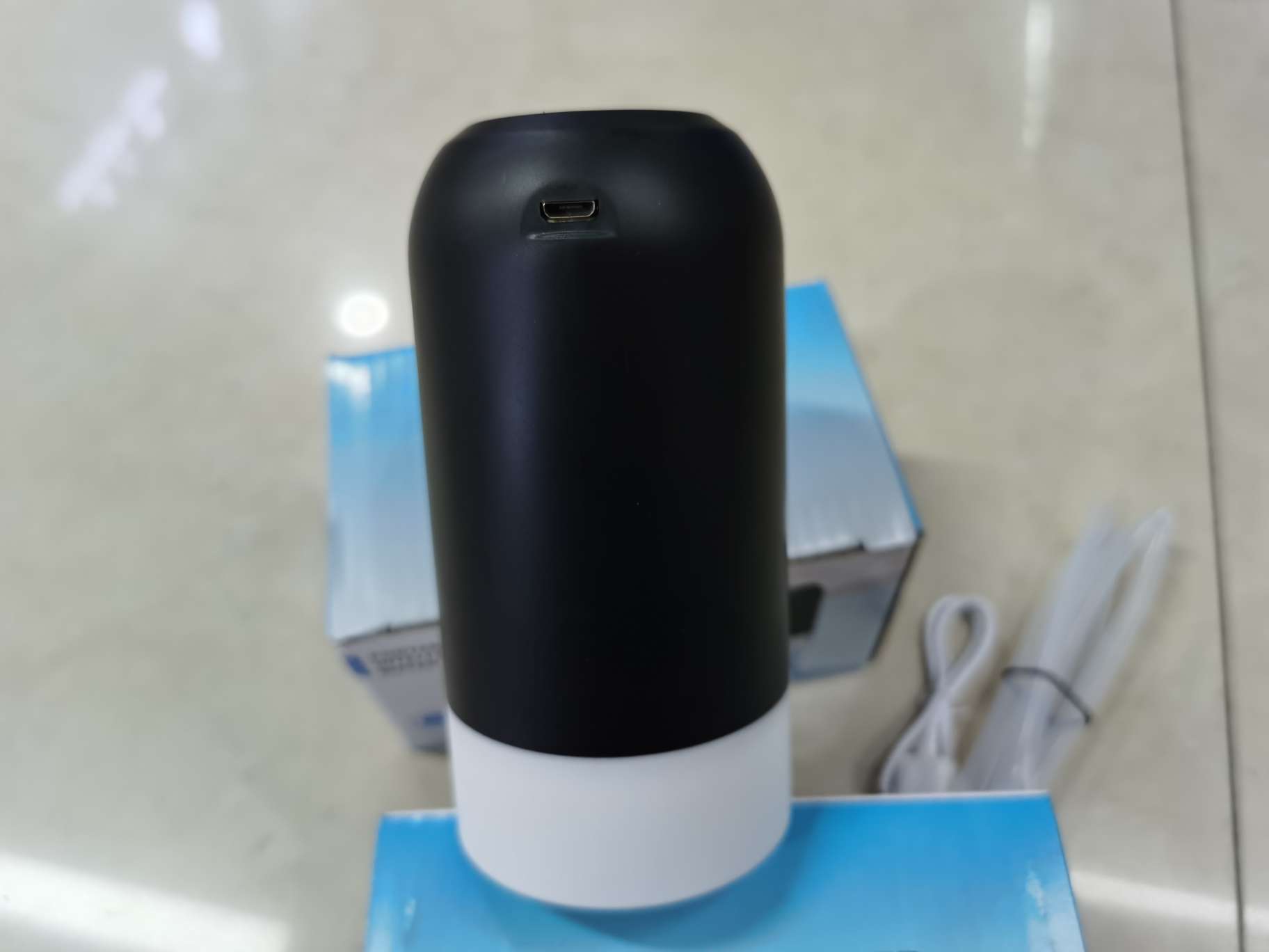 Electric water bucket water pump, household water suction electric small water dispenser, automatic water filling and dispensing device, water pressure device, mechanical and electrical household appliances undefined