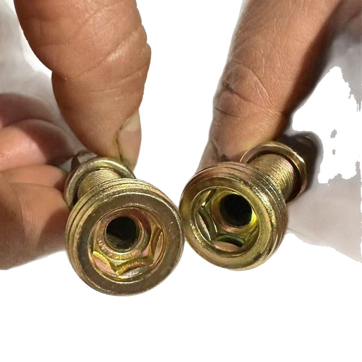 Bathroom fasteners Item Picture