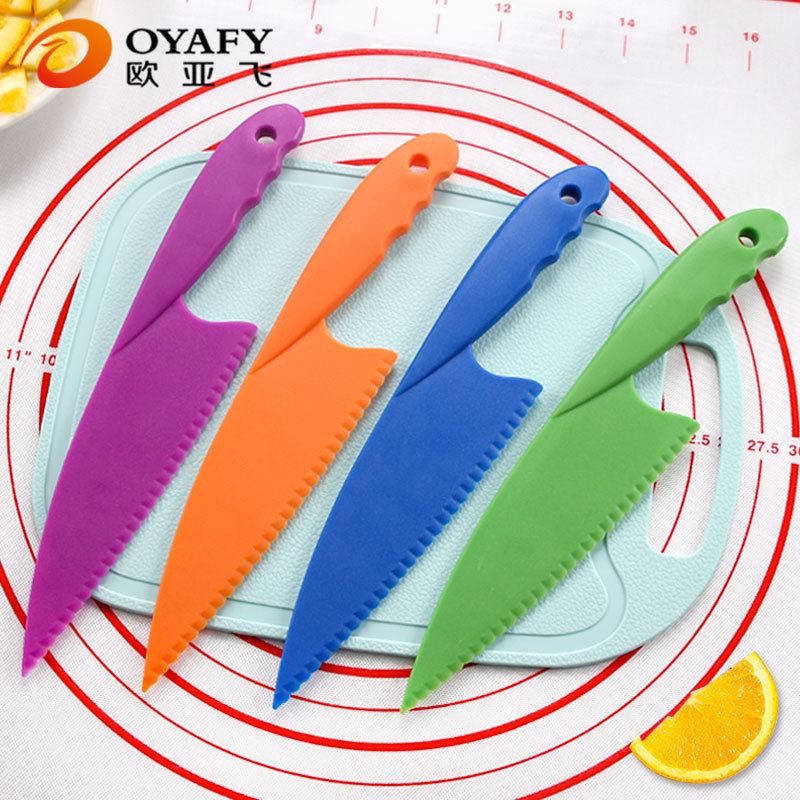 Children's plastic fruit knife, kindergarten early education vegetable cutting knife, cake tray knife, cheese dessert knife, serrated bread knife Specification drawing