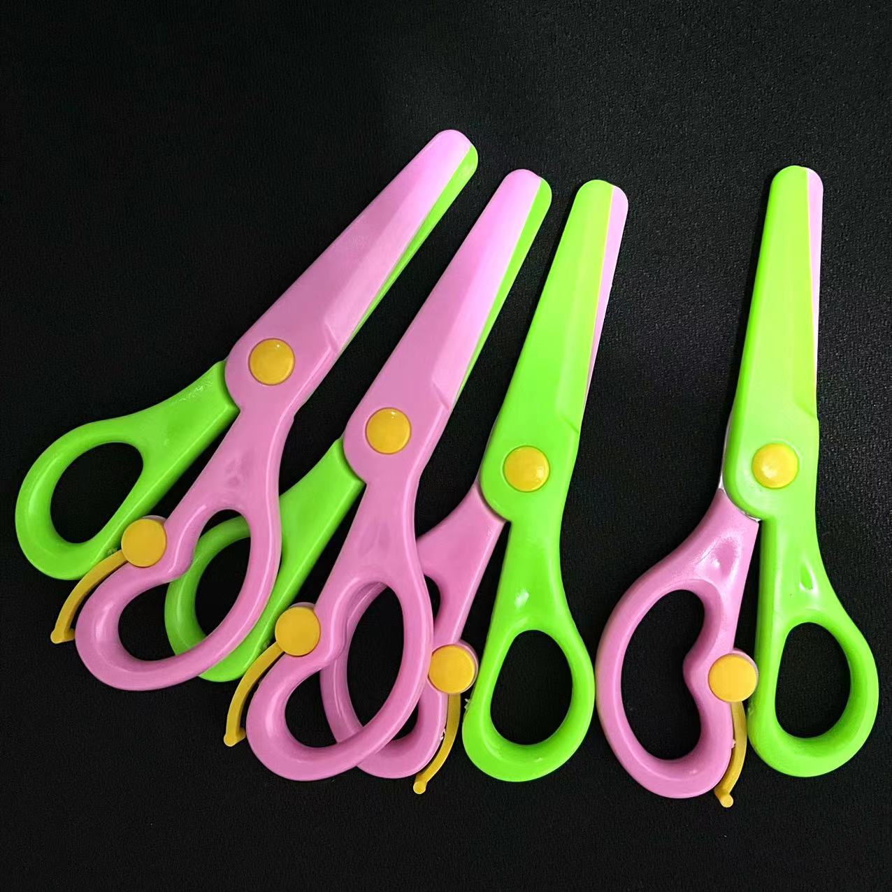 Wholesale of children's scissors, safety scissors, round-headed hand-cut scissors for kindergarten and primary school students, plastic scissors sets Item Picture
