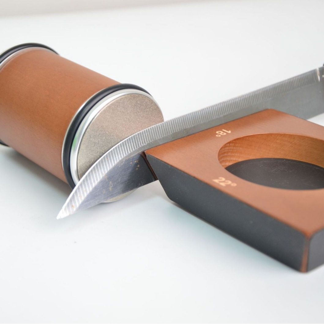 New four-angle roller knife sharpener rolling knife sharpener Application Scenario