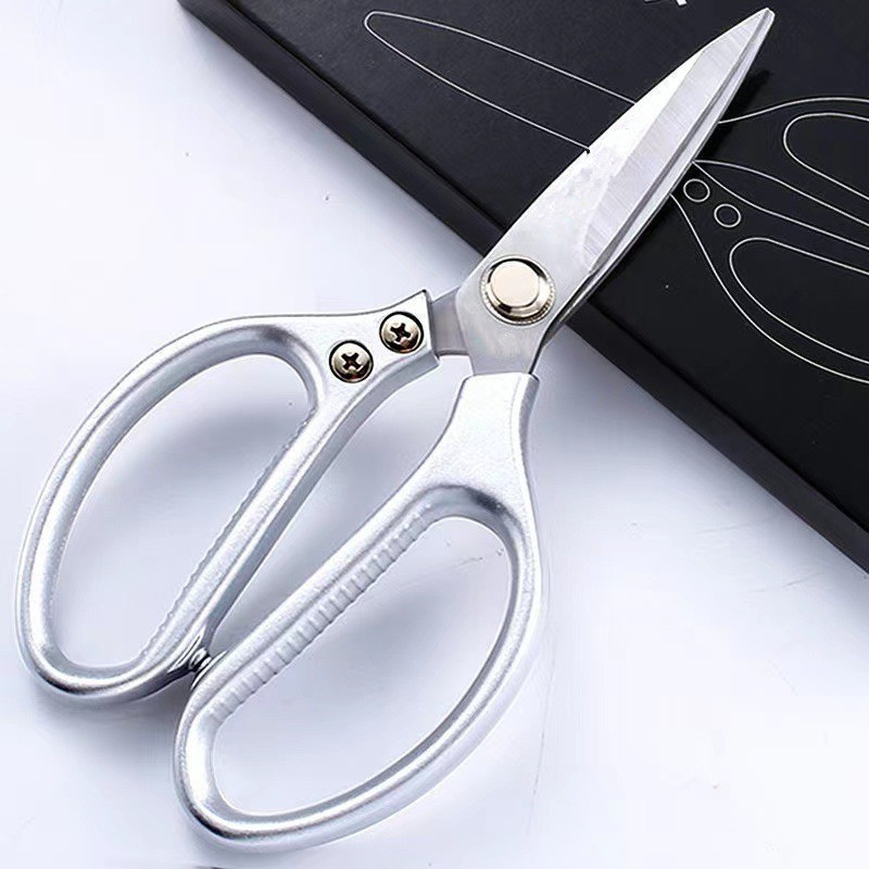 Multi-functional kitchen scissors, stainless steel strong chicken bone scissors, SK5 scissors, household scissors, Panda scissors wholesale Application Scenario