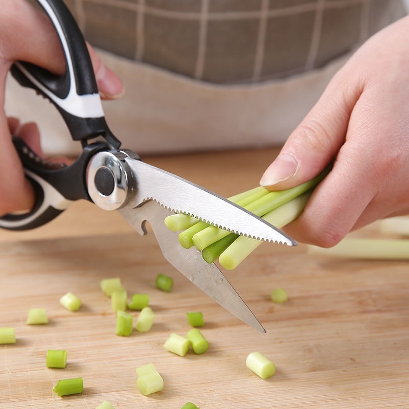 The popular stainless steel household kitchen scissors in Yangjiang have multiple functions. They are panda scissors, food and chicken bone scissors details Picture
