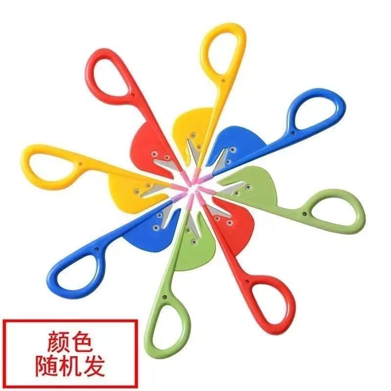 Household hair plucking pliers, tweezers, pig hair plucking tool, duck and chicken hair removal magic tool, intestinal unblocking tool, chicken, duck and goose intestines opening and threading tool Application Scenario