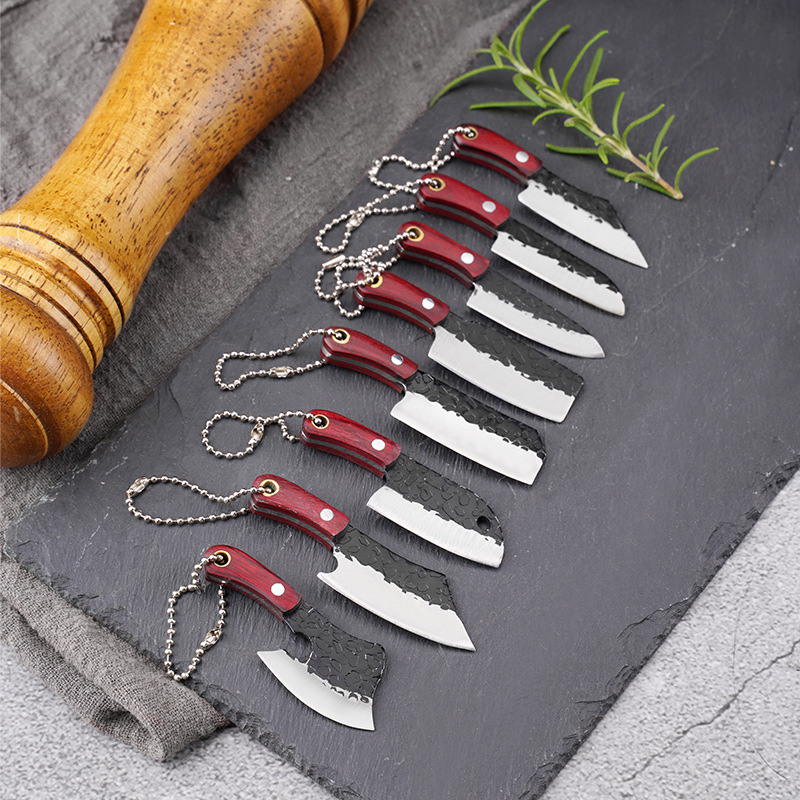 The manufacturer's new mini pendant knife for opening express deliveries, sharp knife with leather case, letter opening knife, and mini kitchen knife with forged texture full figure
