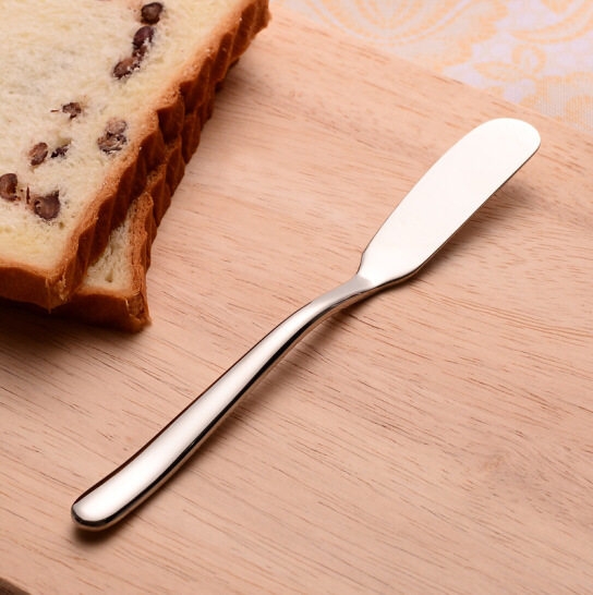 Moonlight cheese knife, jam spreading knife, butter knife, cream knife, Western cuisine knife, bread thickening stainless steel butter knife Application Scenario