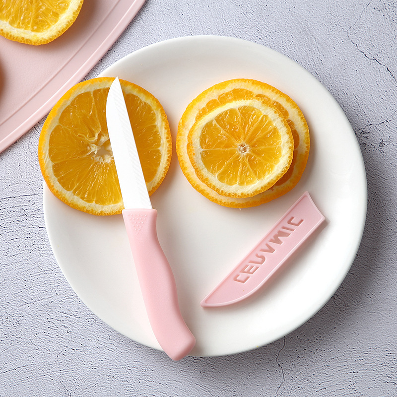 The three-piece set of kitchen imitation ceramic fruit knives, imitation ceramic peelers, fruit knives and cutting boards is a popular online hit details Picture