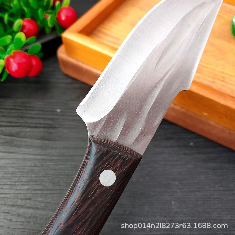 Hand-held meat, handcrafted ring knife, boning knife, stainless steel kitchen chopping knife, sharp and multi-functional meat cutting knife Application Scenario