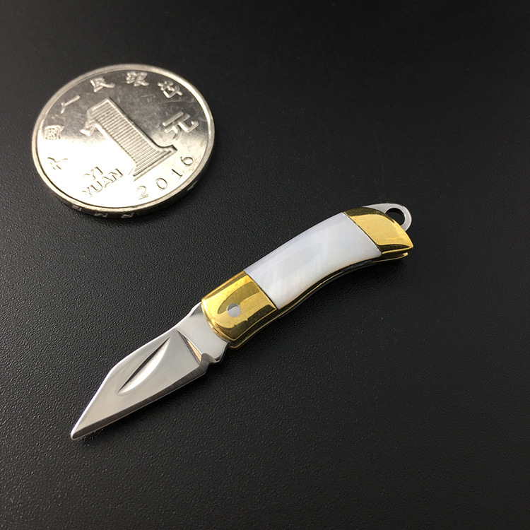Factory direct sales of shell mini knives, exquisite pocket knives, portable folding knives, gift small folding knives Application Scenario