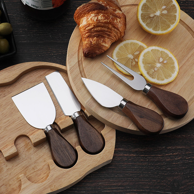 Gift box with walnut wood handle, round rubber wood box, cheese knife, stainless steel 4-piece cheese knife set Application Scenario
