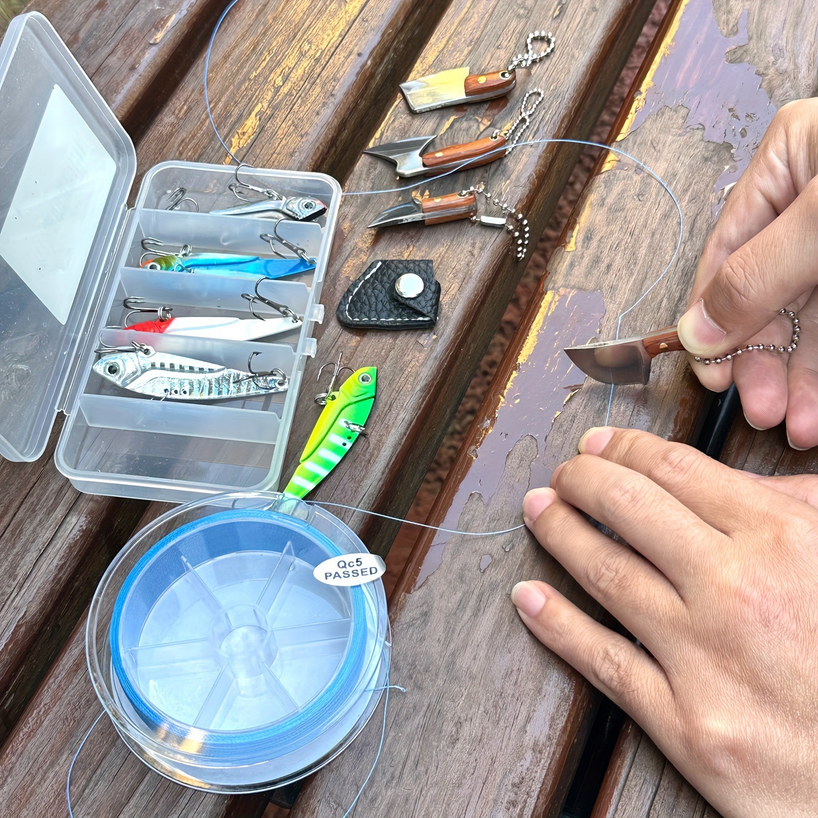 Cross-border best-selling keychains, small knives, gift accessories, multi-functional express delivery knives, portable knives, non-folding knives, pendants details Picture