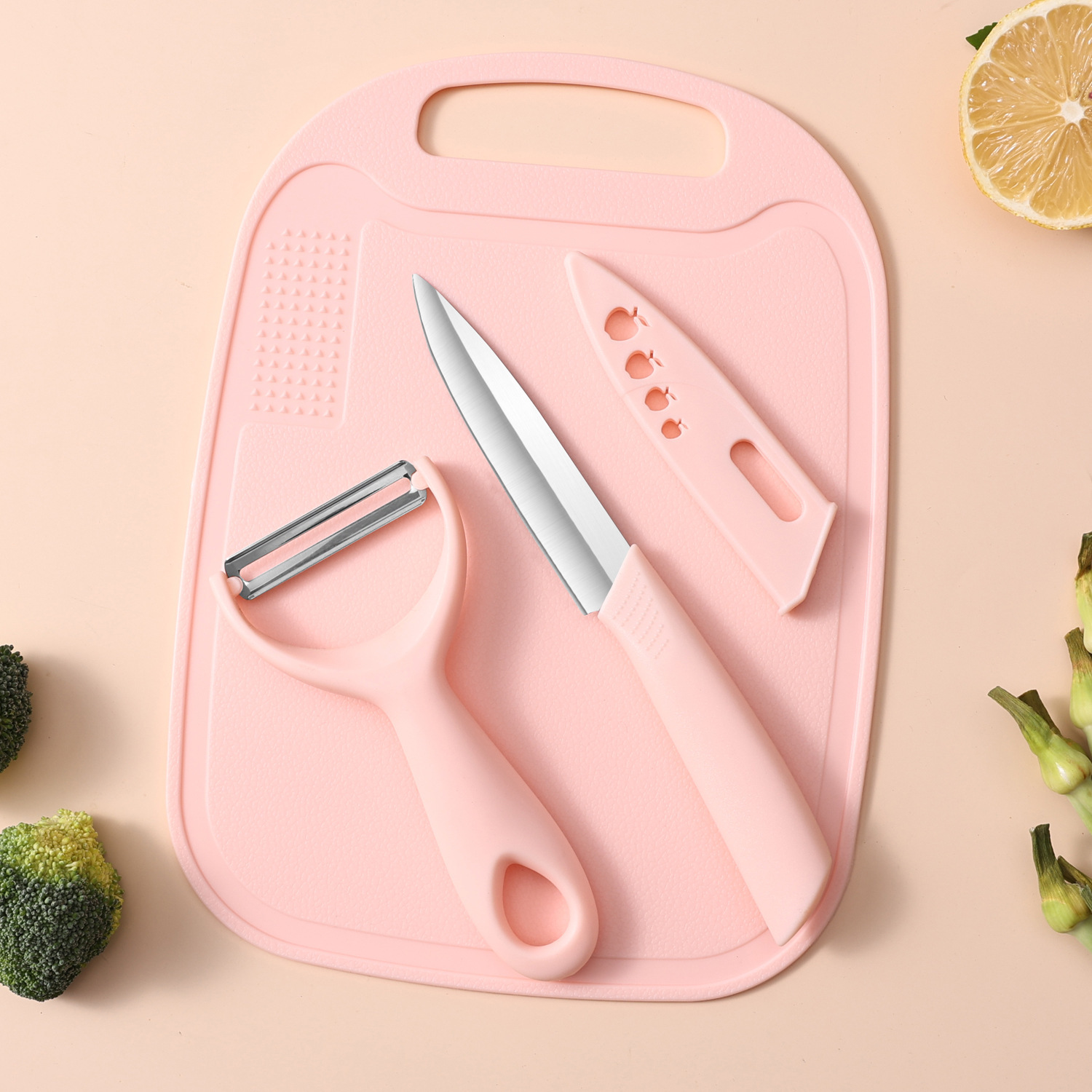 Wholesale portable cutting boards, knives, baby food sets, fruit knives, kitchen knives with cutting boards, three-piece sets, and complete kitchen sets Application Scenario