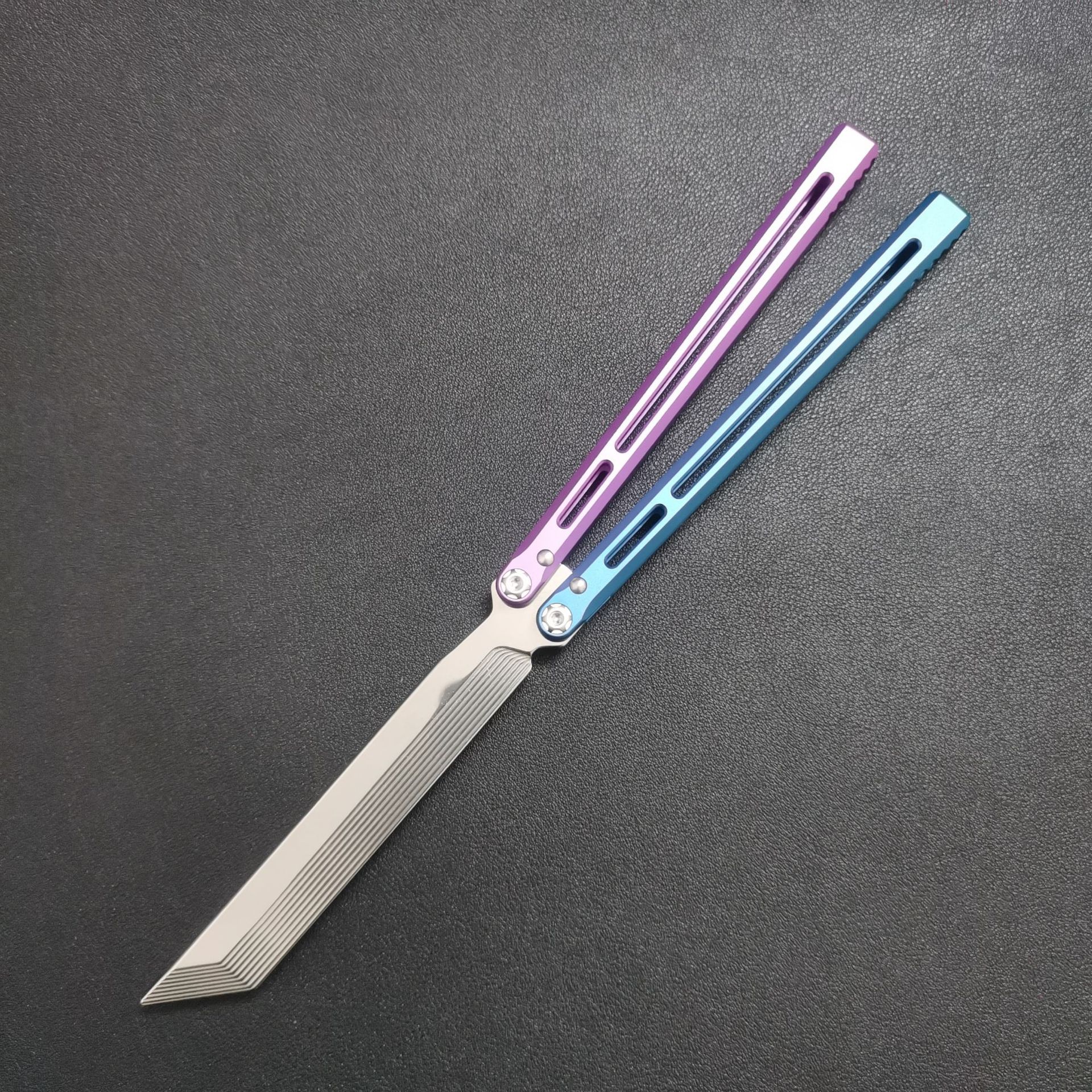 Outdoor telesto butterfly knife unedged training Freestyle swinging multi-functional folding knife all-in-one toy edc Specification drawing