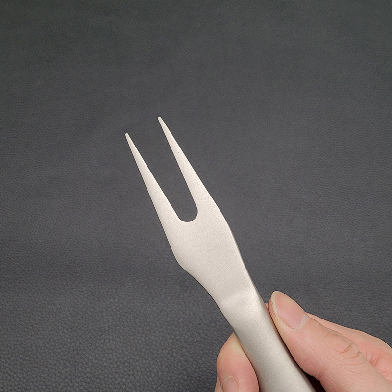 Stainless steel cheese and cheese knife, Ti titanium purified cheese butter cutter, cheese Angle knife, sharp knife, spatula, baking tools details Picture