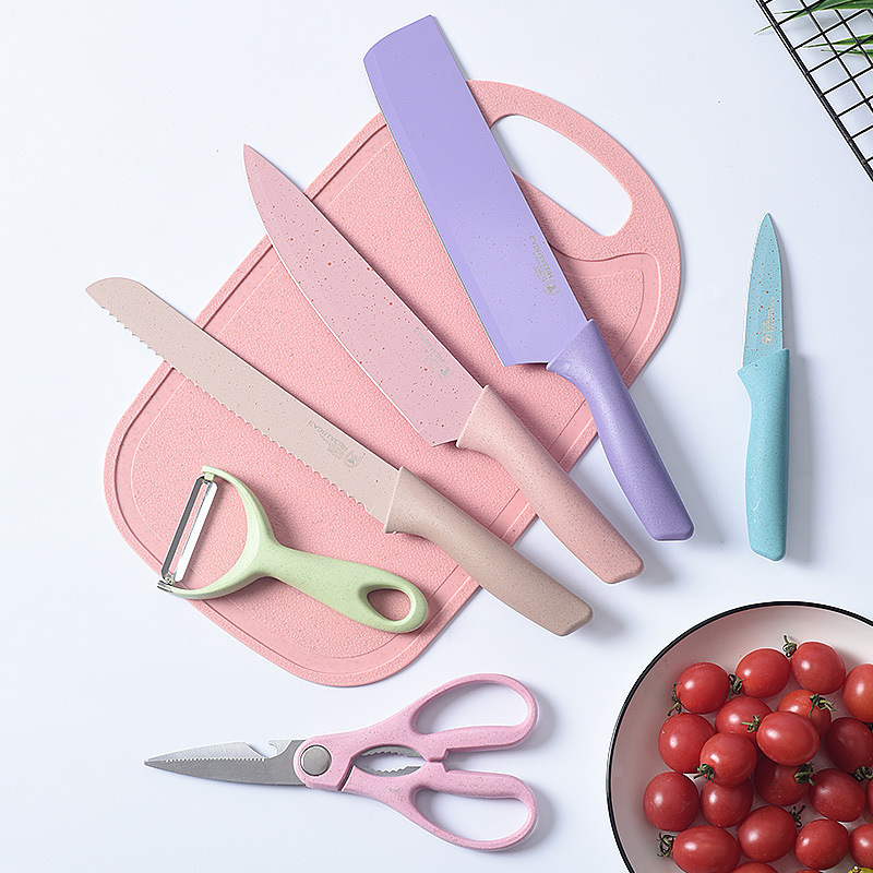 Export kitchen knife set, color wheat straw six-piece set, cooking color spray-painted knife gift box Application Scenario