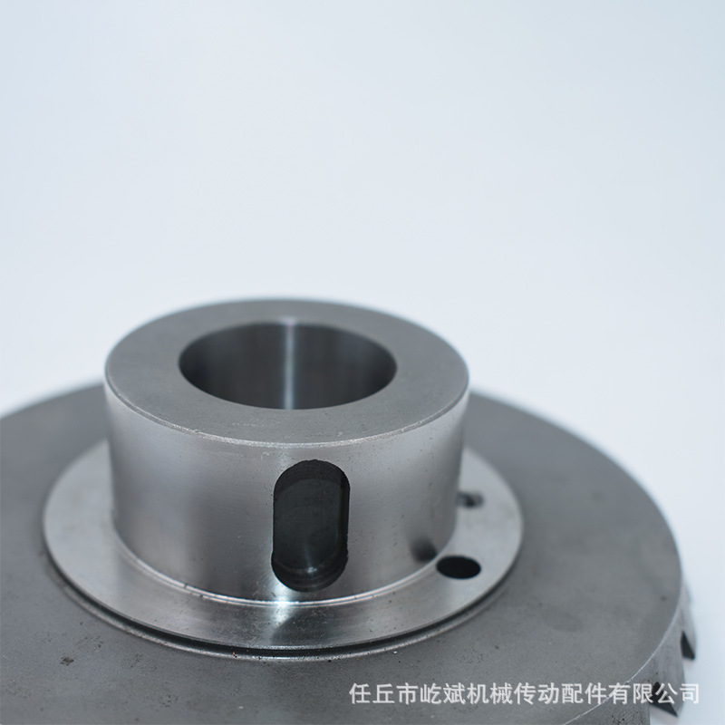 The manufacturer supplies 45 # steel bevel gears, standard hole bevel gears, arc-shaped helical gears, shafts and non-standard spiral bevel gears Application Scenario