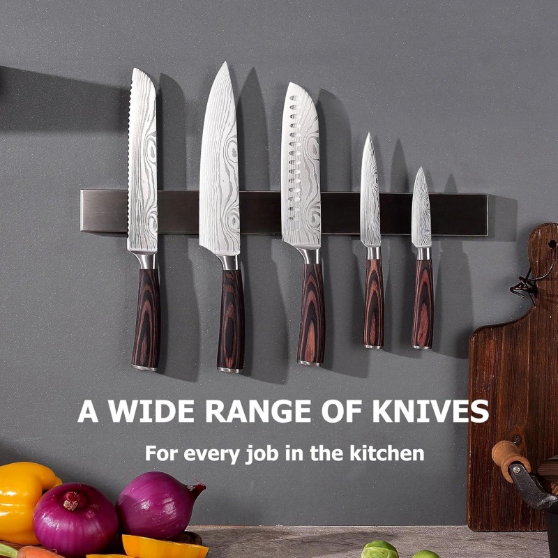 A set of 5 best-selling high-carbon steel kitchen knives, chef knives, bread knives, Santoku knives and Damascus knives on Amazon Application Scenario