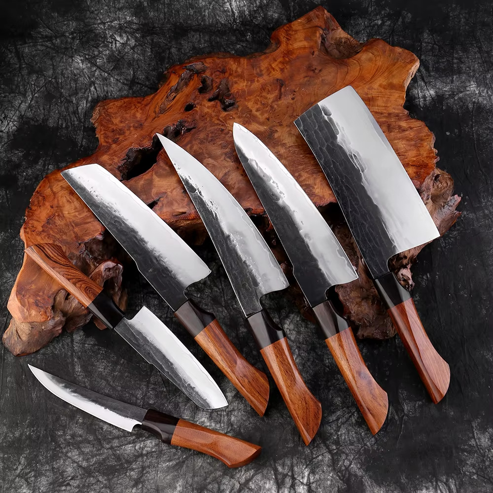 Japanese three-piece steel forged kitchen knives, household kitchen stainless steel knives, sharp chef knives and slicing knife sets Application Scenario