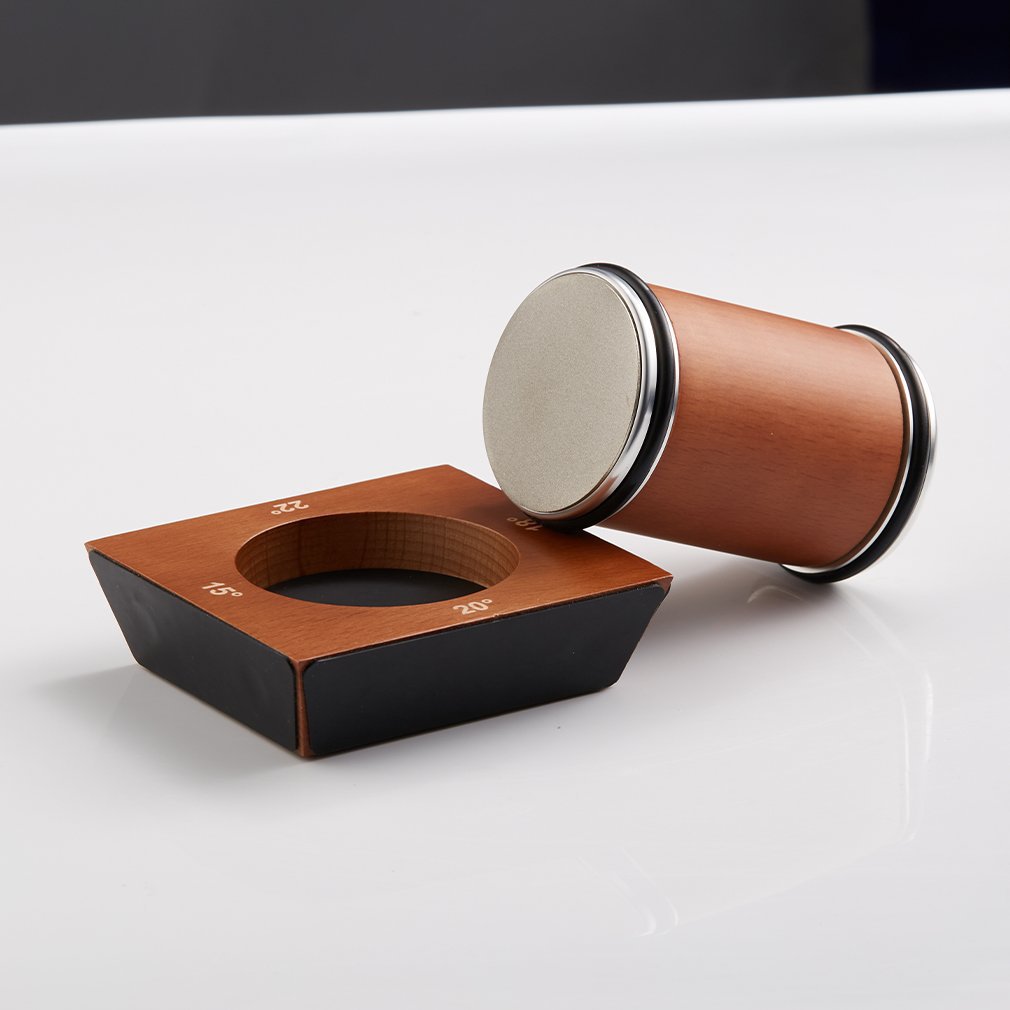 Rolling Knife Sharpener, cylindrical four-sided magnetic rolling knife sharpener details Picture