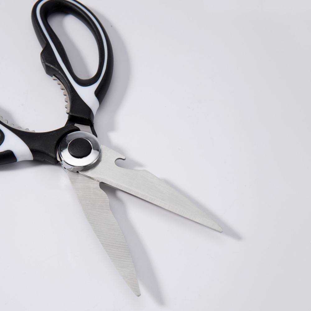 Factory direct supply of Panda Scissors, stainless steel kitchen chicken bone scissors, food scissors, sharp and multi-functional large household scissors Application Scenario