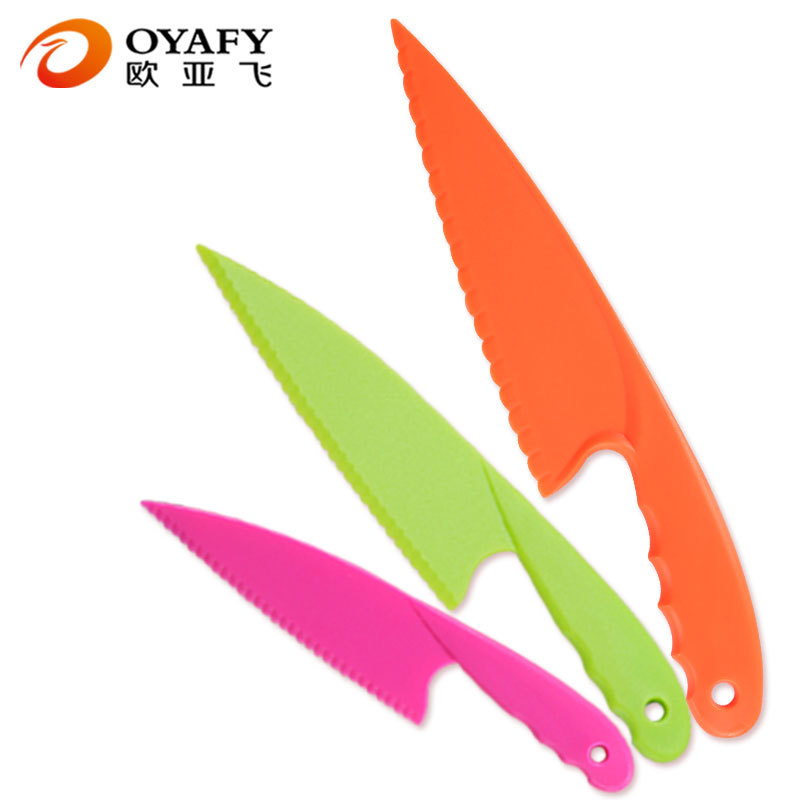 Children's plastic fruit knife, serrated bread knife, baking cheese bread dessert cake knife, fruit pulp knife, vegetable knife Item Picture