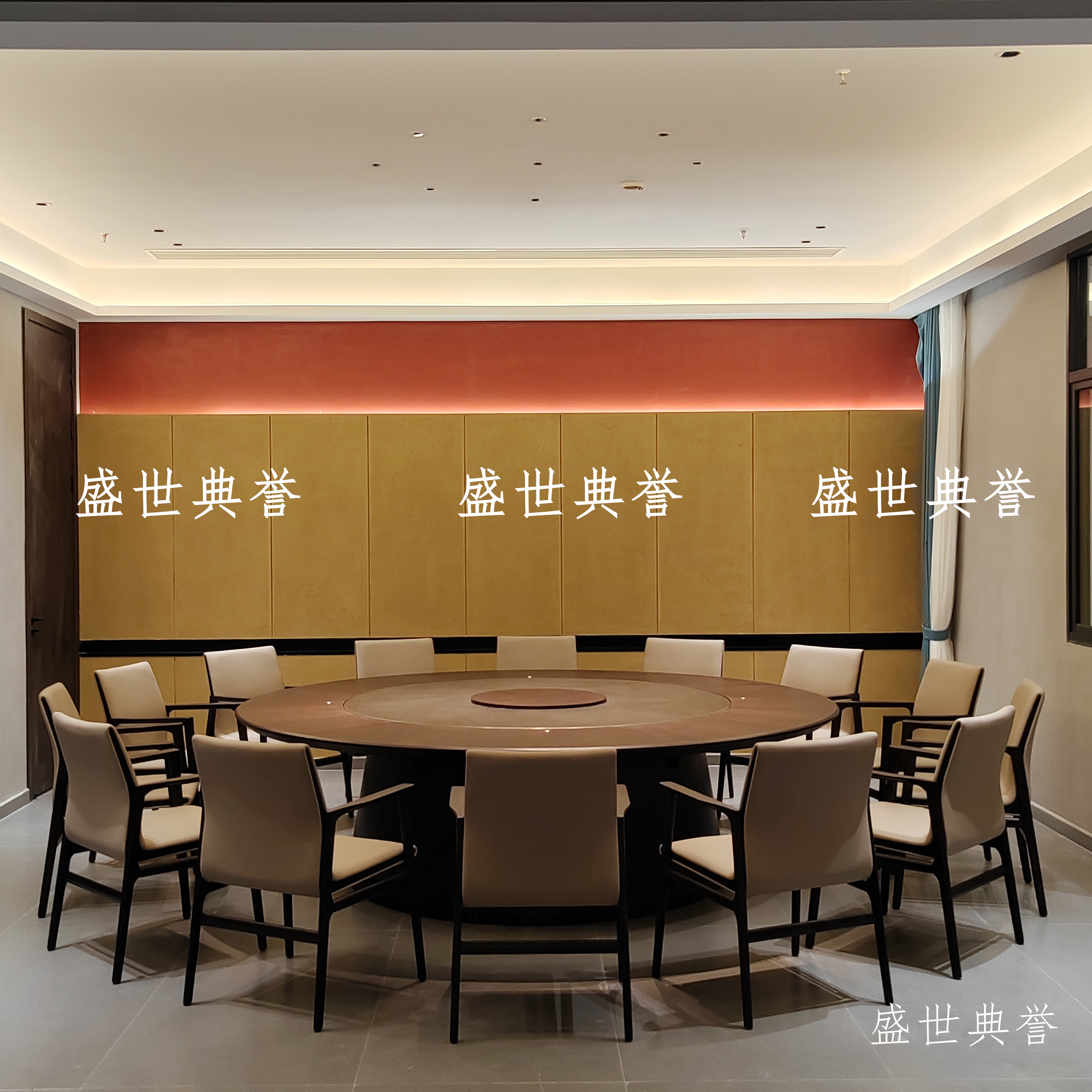 烟台星级酒店電動餐桌椅海鲜餐厅轻奢實木椅高端会所意式简约餐椅