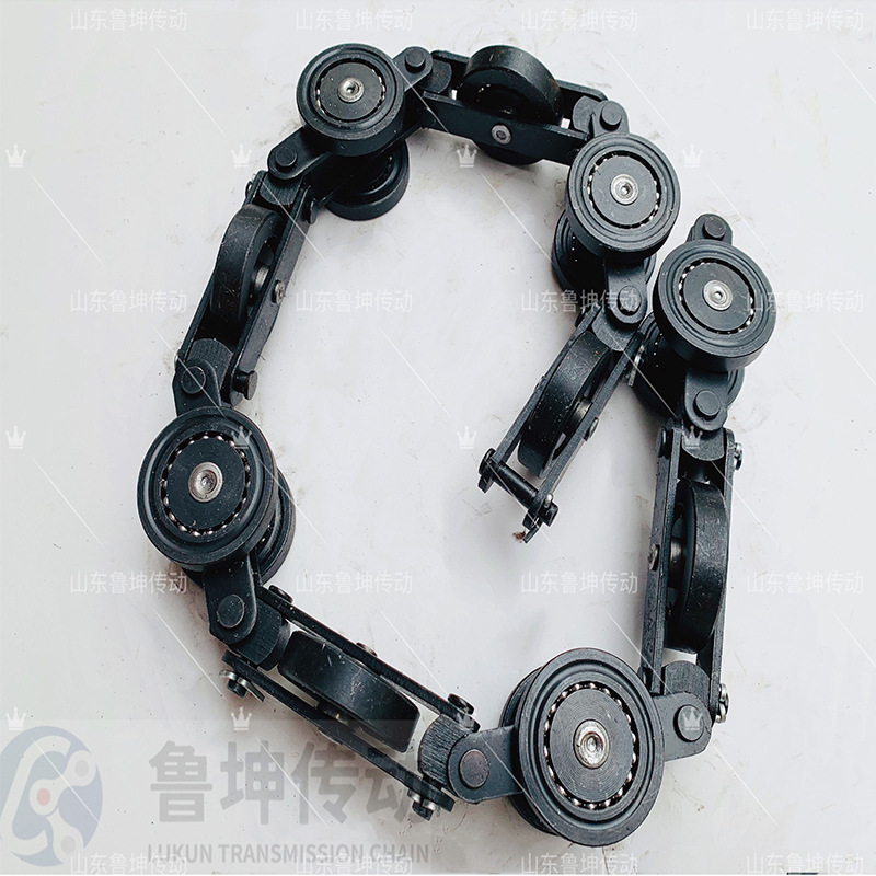 Single-guide wheel chain light-duty coating conveyor line, Taiwan QXT200 fixed lifting plate type double chain plate double guide wheel chain Application Scenario