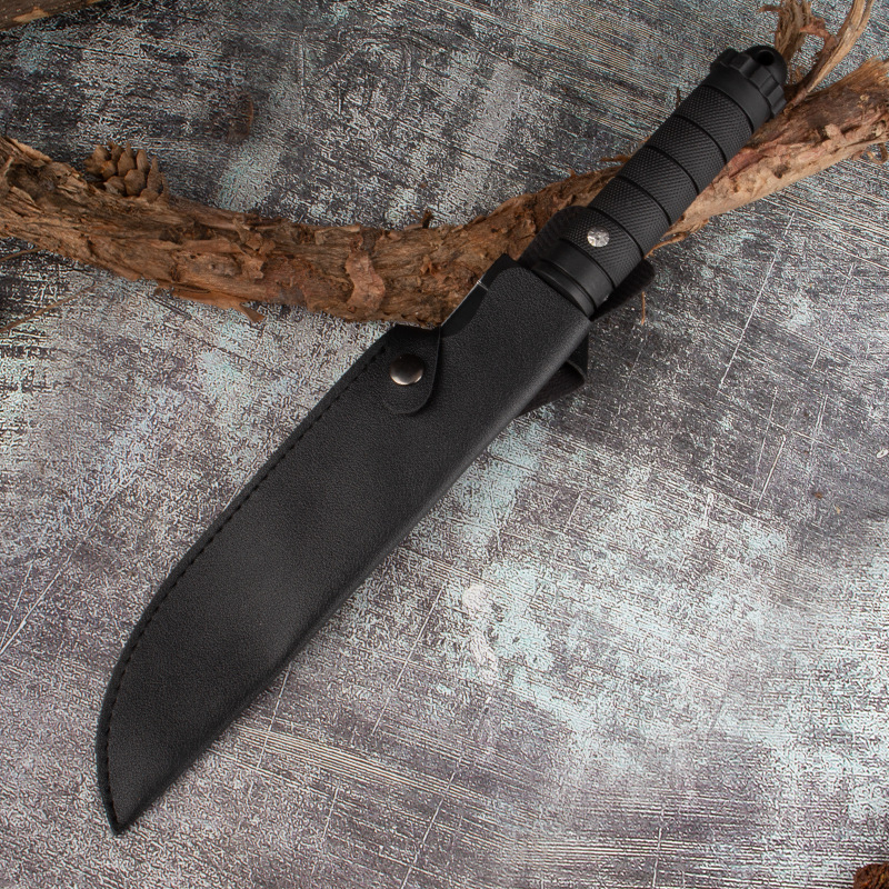 Outdoor straight knife, sharp, durable, portable for camping, high-hardness self-defense knife, camping fruit knife for cutting vegetables and fruits Application Scenario