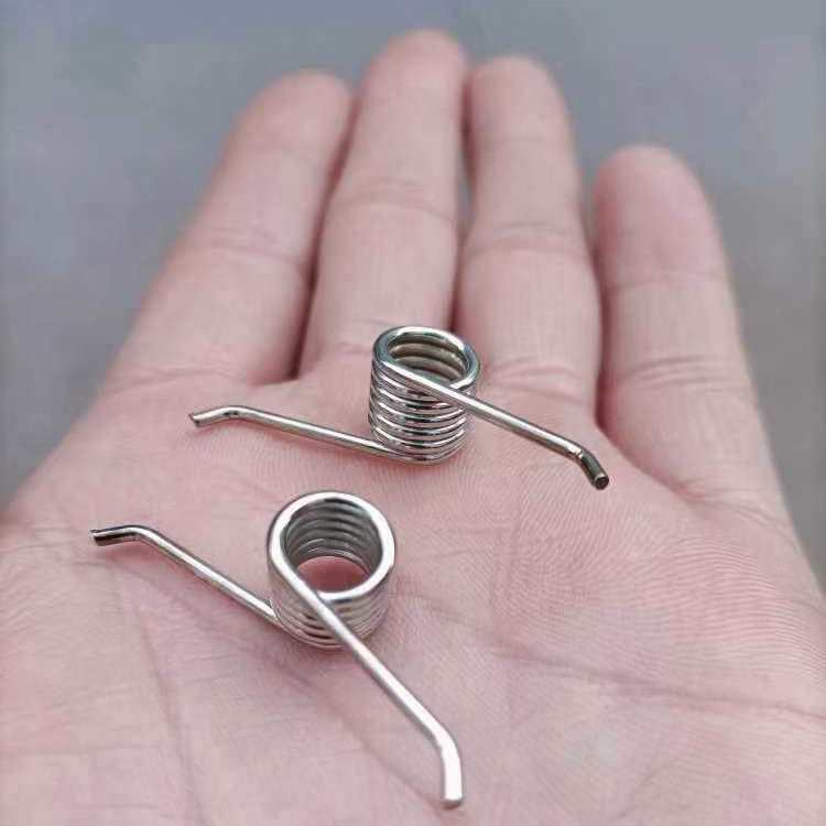 Butterfly mop spring water screw mop spring accessories X-shaped flat plate water squeeze mop repair spring カ torsion spring accessories Application Scenario
