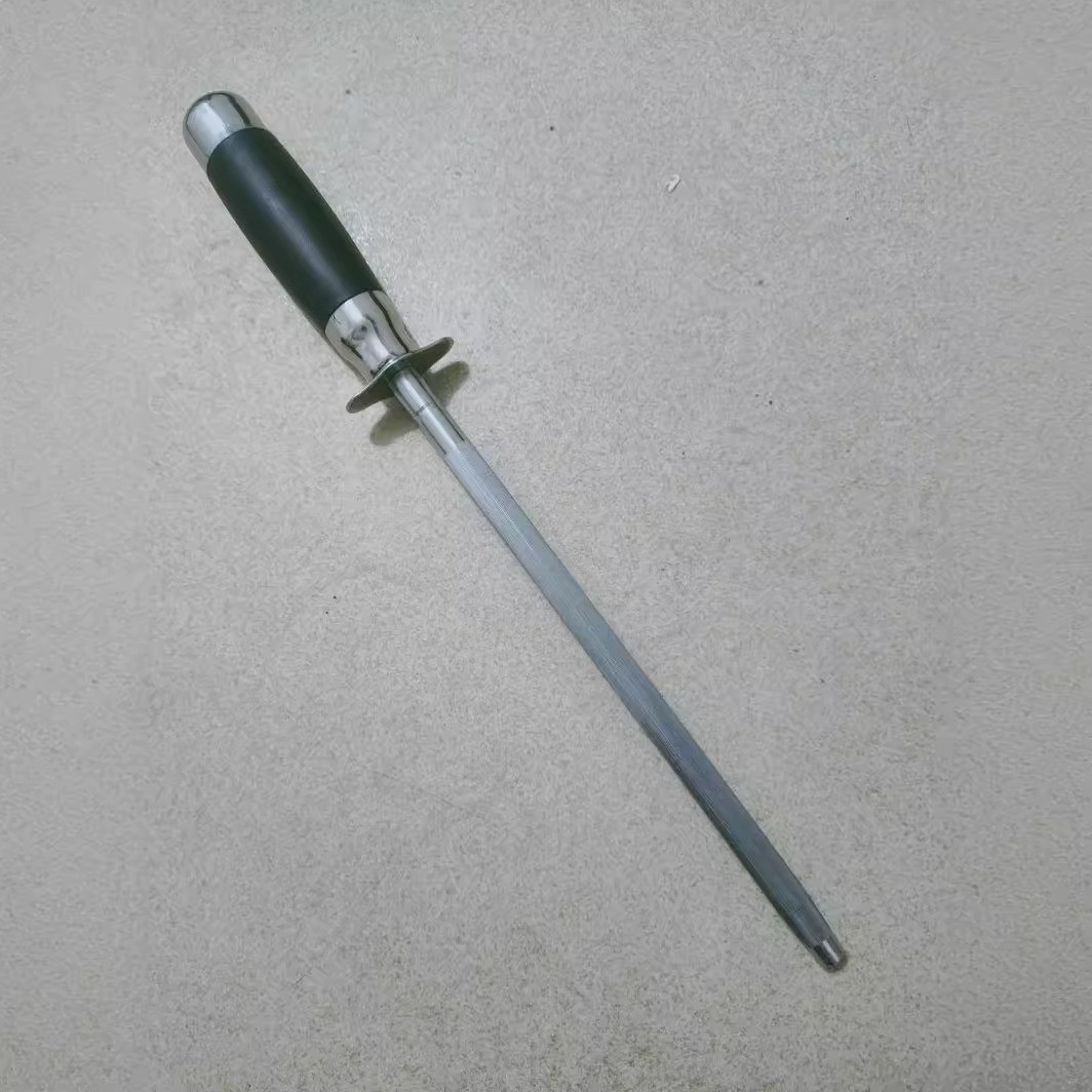 Wholesale knife sharpening rods, direct supply from Yangjiang stainless steel kitchen knife sharpening tool manufacturer. Knife sharpening rod combination sets can be printed with logos Application Scenario