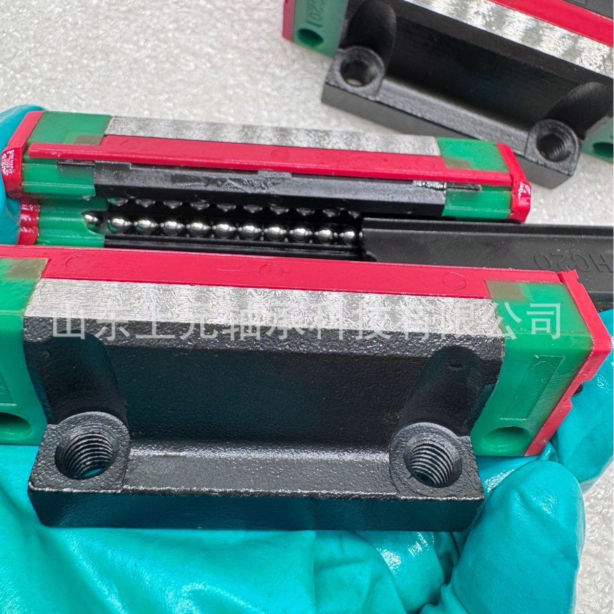 Domestic linear guide rails HG/HGH/HGW/15/20/CA/CC square flange guide rail sliders details Picture