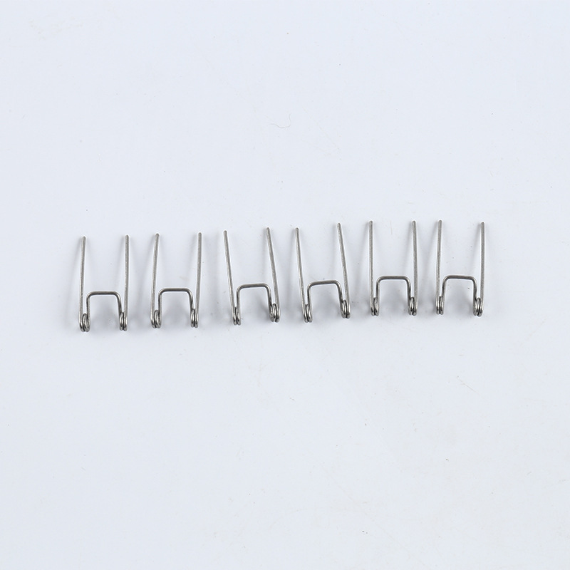 Factory wholesale of stainless steel torsion springs for electric push shears, single and double torsion clips, torsion springs and shock-absorbing springs Application Scenario