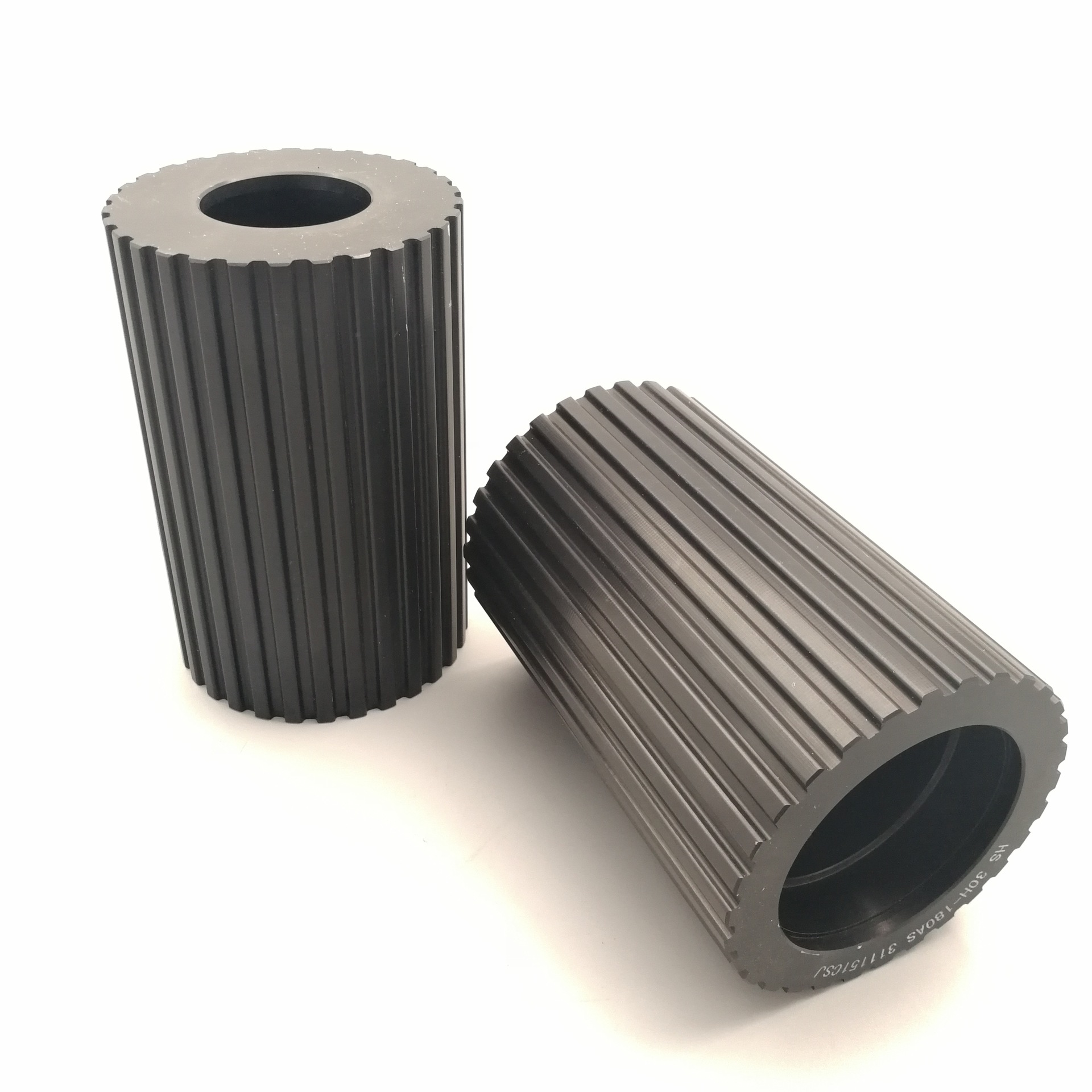 Shandong manufacturers sell national standard 45# steel synchronous pulleys of 5M, S5M, T5 and T10. Non-standard pulleys can be made based on provided drawings Specification drawing