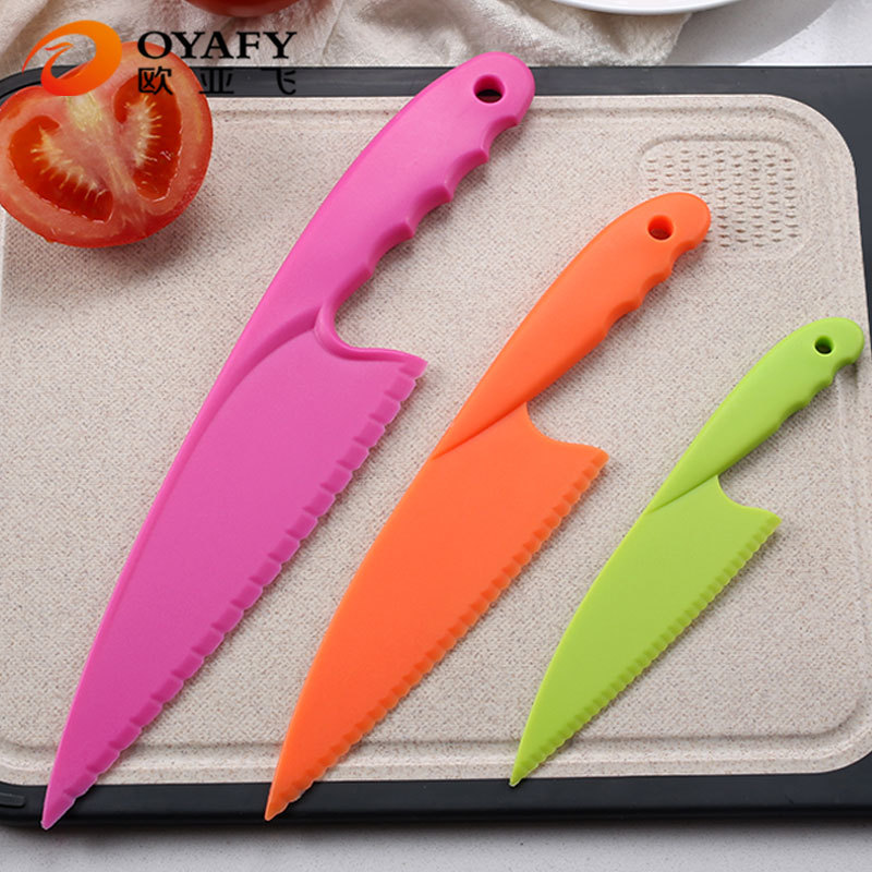 Wholesale children's plastic fruit knives, birthday cake tray knives, cheese dessert bread knives, fruit peelers, vegetable knives details Picture