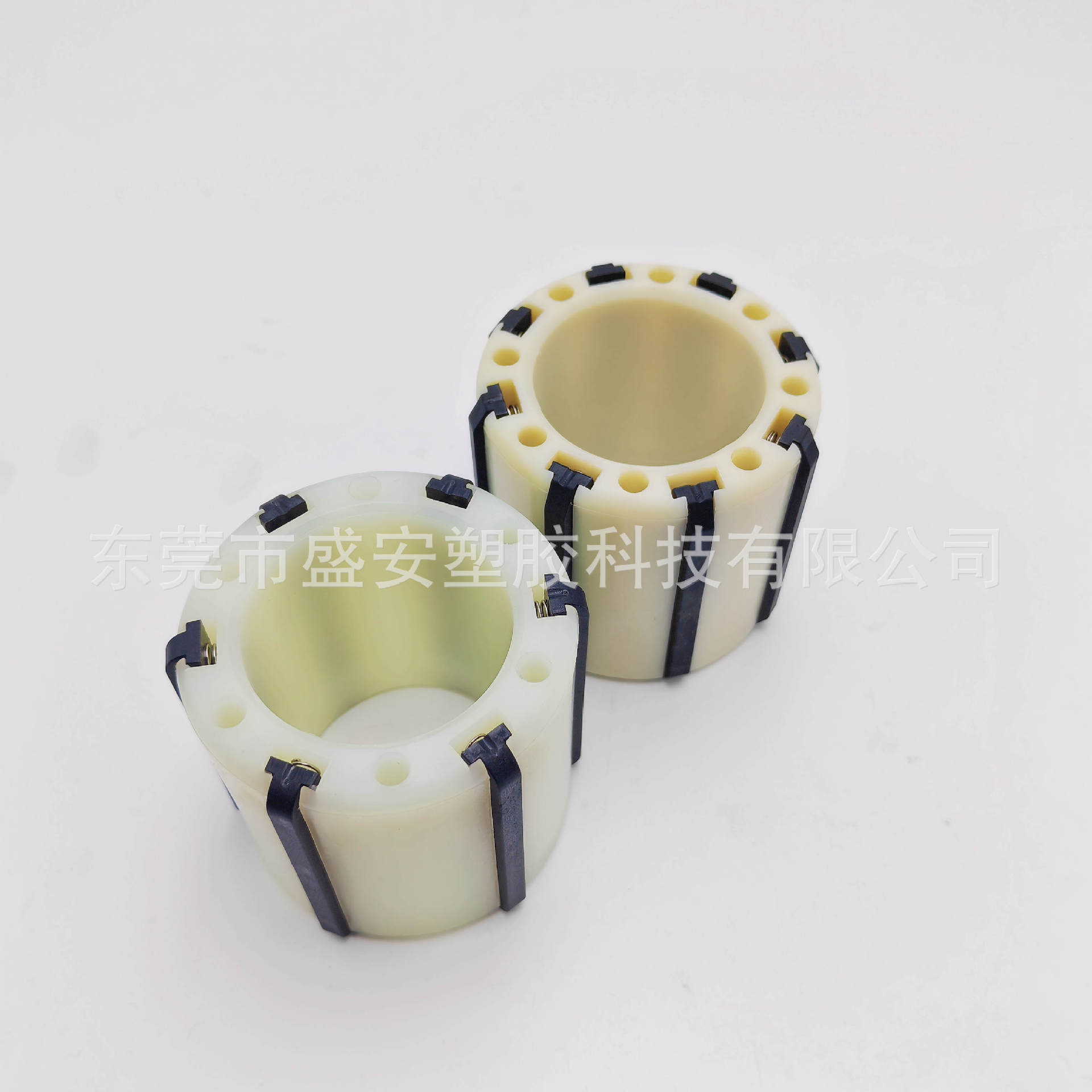 High-temperature resistant and wear-resistant eight-slot bushings, expansion sleeves, inch sleeves, 3-inch six-slot bushings for tape slitting and slitting machines Application Scenario