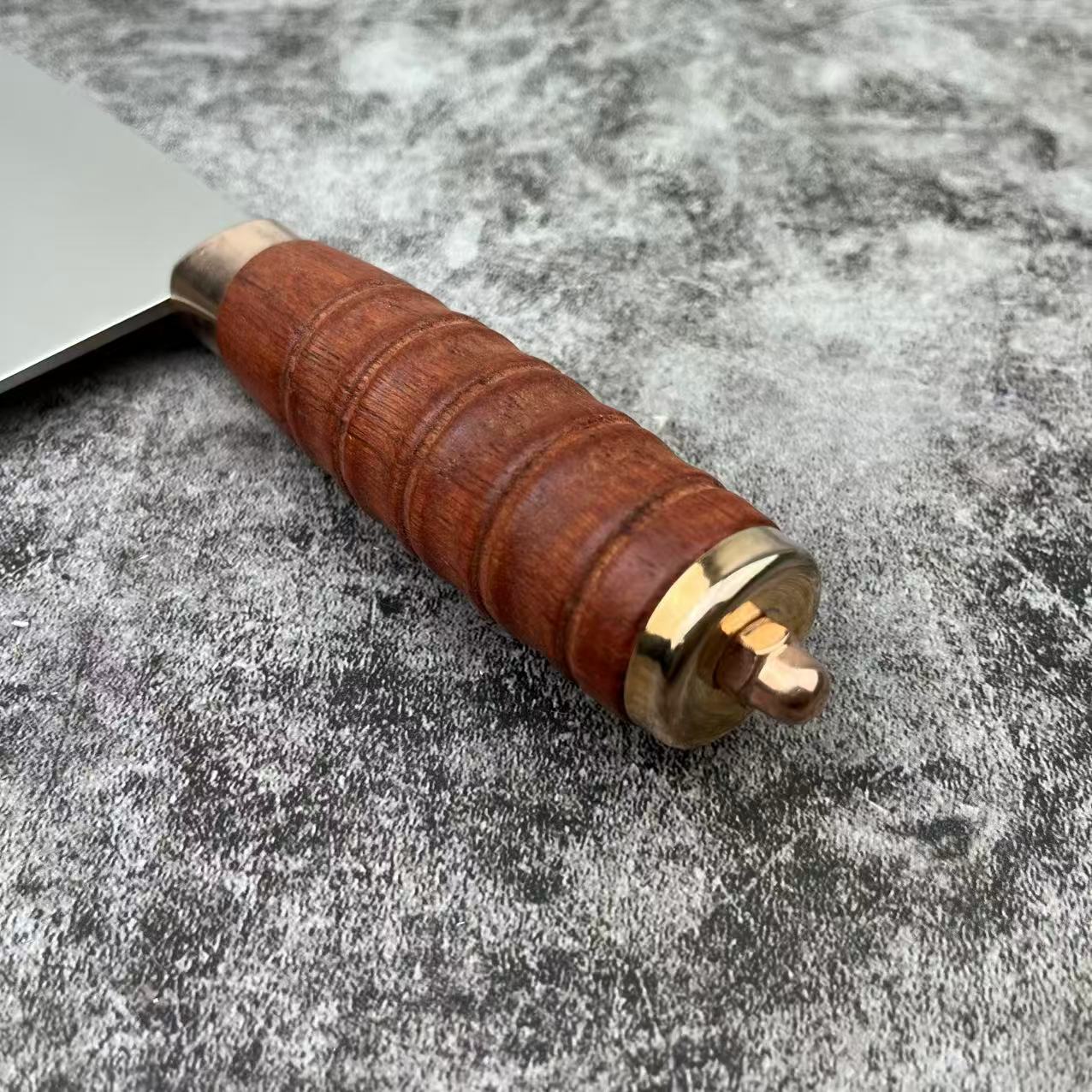 Household forging and chopping dual-purpose knife, kitchen thickened bone chopping knife, super sharp chopping knife, ultra-high carbon stainless steel kitchen knife Application Scenario