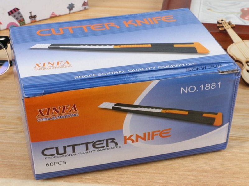 Xinfa 1881 Utility knife Small Black iron shell self-locking metal utility knife 9mm small utility knife Application Scenario