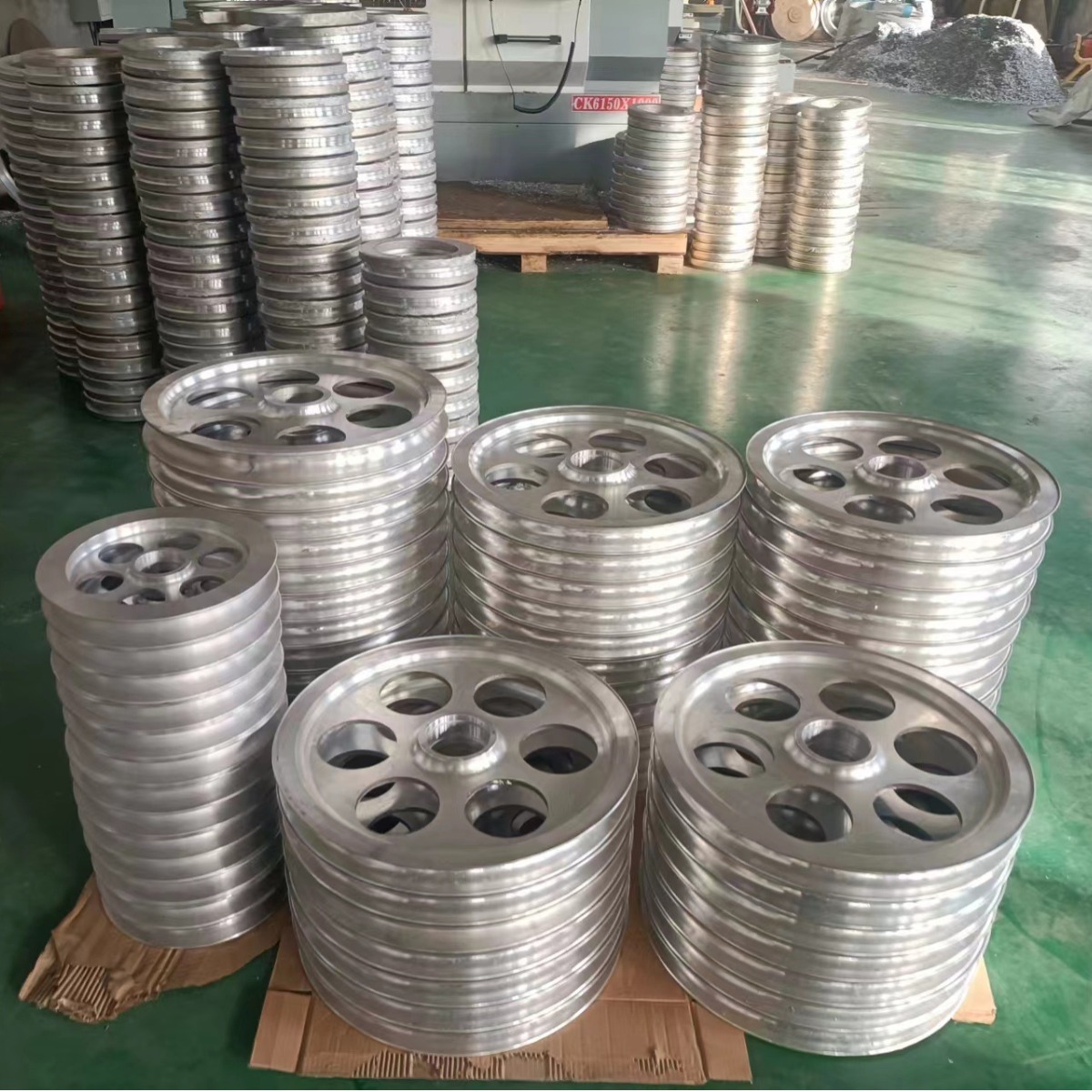 Aluminum alloy pulley, cast aluminum motor pulley, single slot and double slot mechanical transmission wheel, synchronous wheel, aluminum wheel processing details Picture