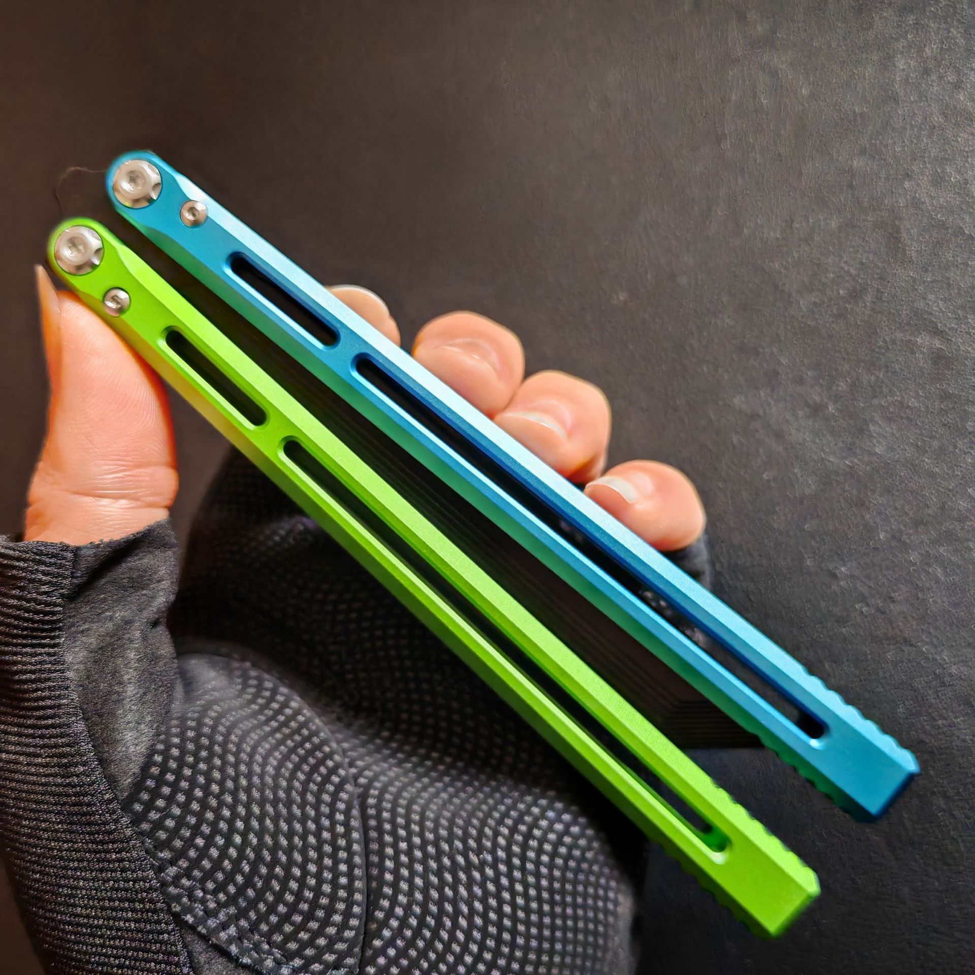 Outdoor telesto butterfly knife unedged training Freestyle swinging multi-functional folding knife all-in-one toy edc full figure