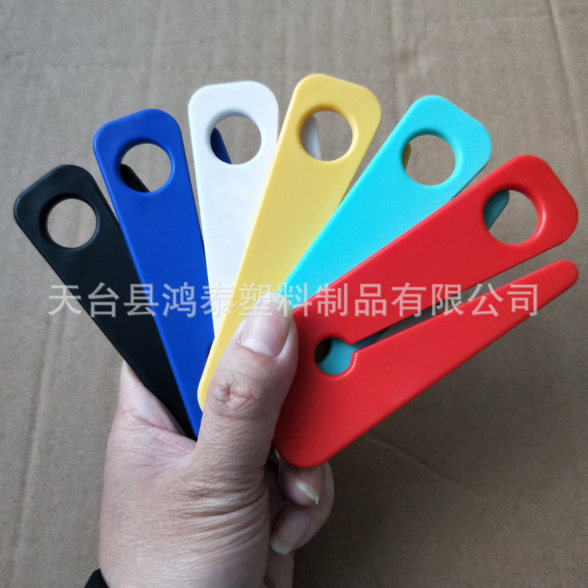 The factory's best-selling logo-printed floor protection film cutter, winding film cutting knife, and decoration floor film cutting knife details Picture