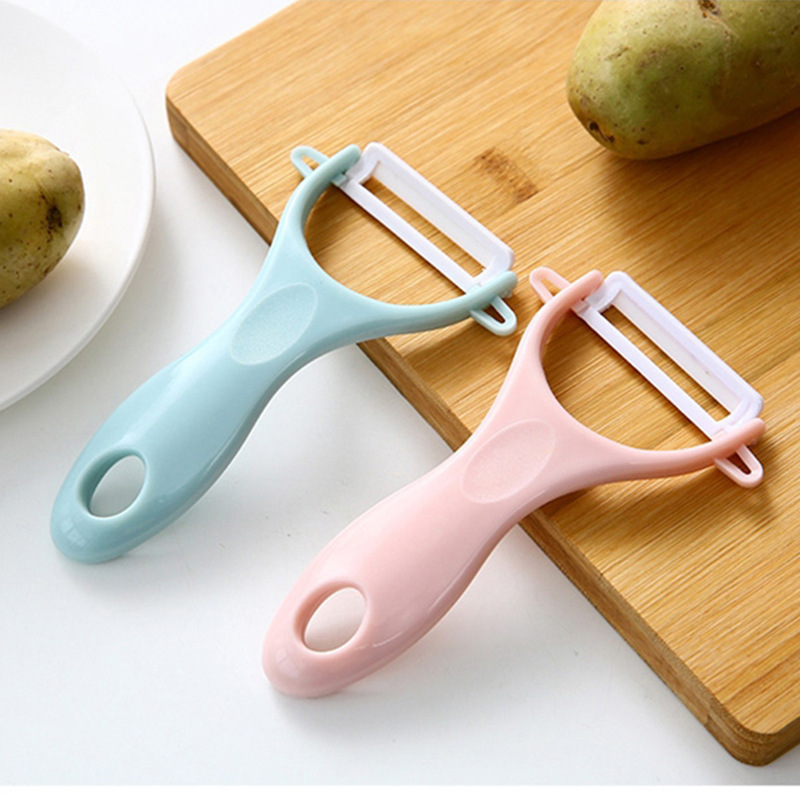 Ceramic melon peeler, fruit knife, peeling knife, peeler, peeling knife, non-rusting kitchen fruit knife wholesale Application Scenario