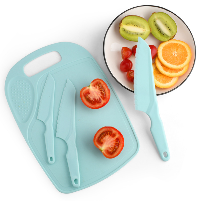 Hand-safe knives, cake knives, plastic knives, children's toy knives, fruit knives, vegetable knives, bread knives full figure