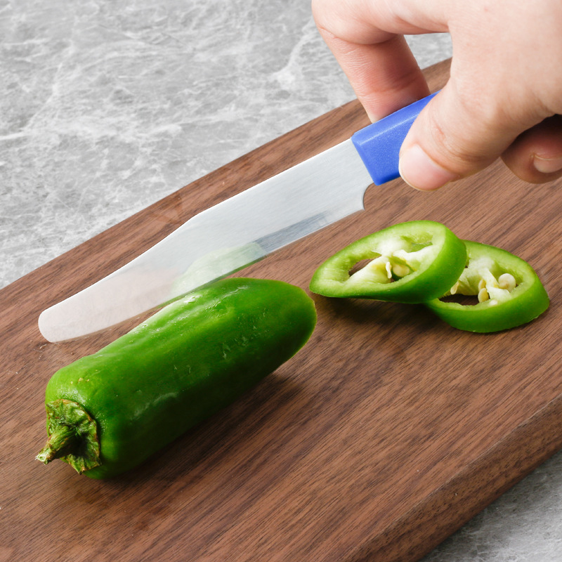 Dovetail fruit knife, fruit and vegetable knife, kitchen tool knife, shaped knife, radish and cucumber knife, shaped tool carving knife, carving Application Scenario