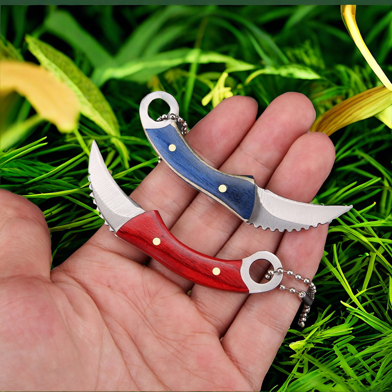 In stock: mini knife, claw knife, express delivery knife, pocket knife, fruit knife, keychain decorative chain knife, portable box opening knife full figure
