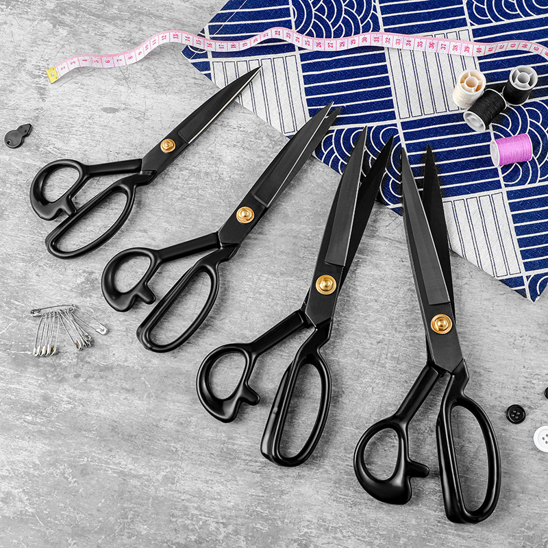 Wholesale of tailor scissors, carbon steel cutting scissors, large black clothing scissors, 10-inch, 11-inch, 12-inch industrial fabric cutting scissors Specification drawing