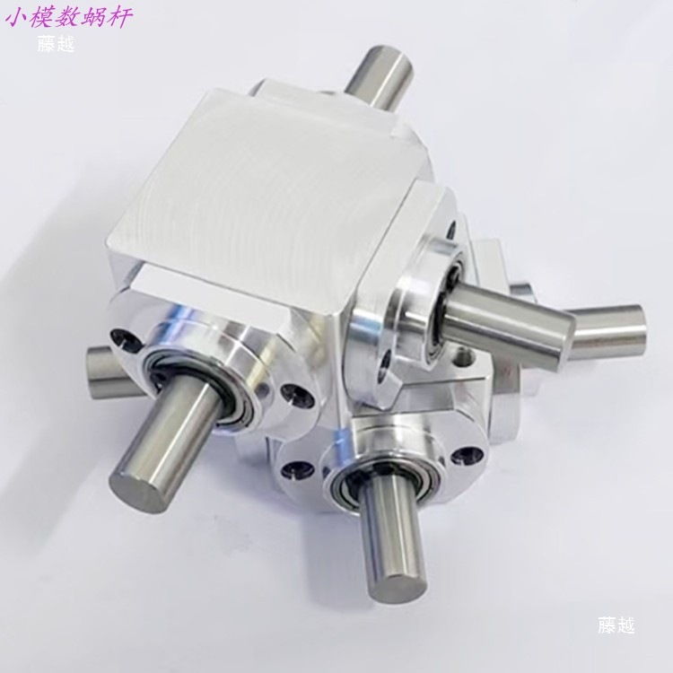 The small 1:1 T-type cross commutator with a shaft diameter of 10 right-angle transmission gearbox and bevel gear reduction gearbox rotates Item Picture